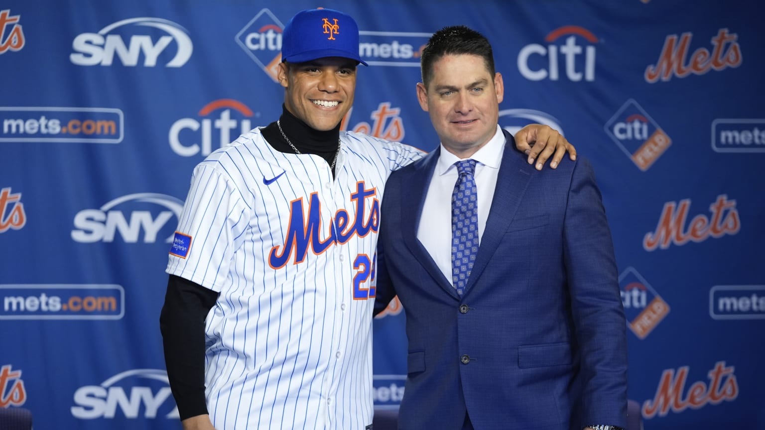 LA BOMBAZO DE LOS METS: JUAN SOTO LLEGA A NUEVA YORK CON EL CONTRATO MÁS GRANDE DE LA HISTORIA